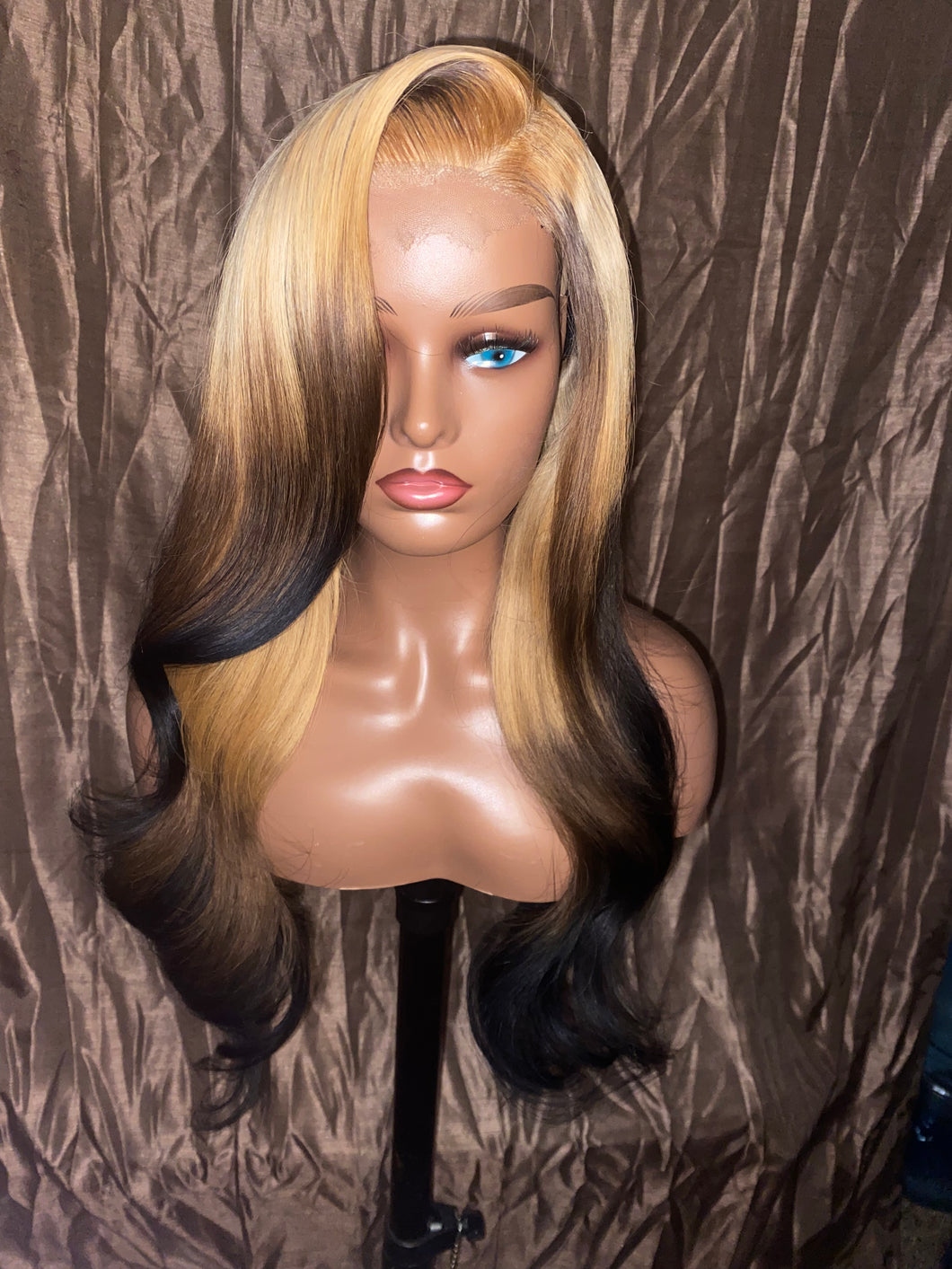 Black/Blonde ombré wig